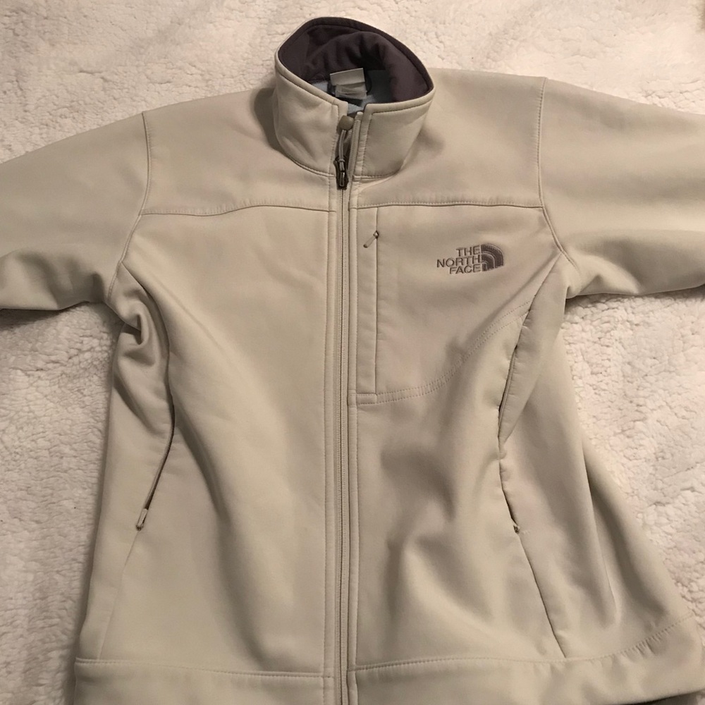 white north face women’s XS jacket